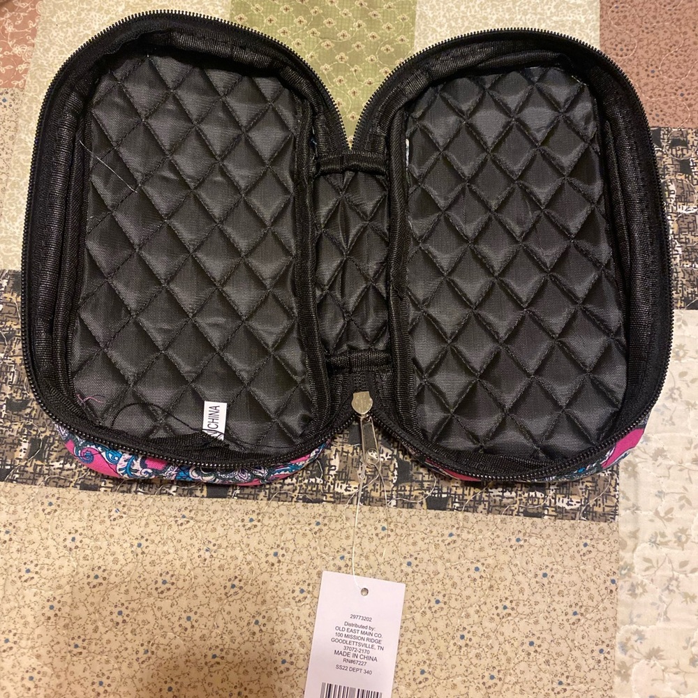 FIRST OFFER GETS IT Pink and Blue Quilted Patterned Cosmetic Bag - Picture 3 of 3